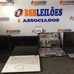 LOTE 013 - 04 NOTEBOOKS PARA RETIRADAS DE PEÇAS, MARCAS E MODELOS DIVERSOS. (NO ESTADO) ATENÇÃO! FAZER A VISITAÇÃO ANTES DE ARREMATAR, NÃO SABEMOS SE FUNCIONA. LEILÃO NÃO TEM GARANTIA E NEM DEVOLUÇÃO, SUJEITO A POSSÍVEIS AVARIAS VISÍVEIS/OCULTAS E/OU AUSÊNCIA DE COMPONENTES.