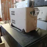 LOTE 163 - 01 NOBREAK MARCA SMS 2000W, 01 SERVIDOR MARCA QUANTUM PARA A RETIRADA DE PEÇAS E UMA FONTE AVULSA. (NO ESTADO) ATENÇÃO! FAZER A VISITAÇÃO ANTES DE ARREMATAR, NÃO SABEMOS SE FUNCIONA. LEILÃO NÃO TEM GARANTIA E NEM DEVOLUÇÃO, SUJEITO A POSSÍVEIS AVARIAS VISÍVEIS/OCULTAS E/OU AUSÊNCIA DE COMPONENTES.