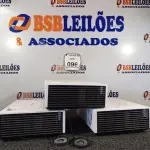 LOTE 096 - 03 PROJETORES MARCA OPTOMA PARA RETIRADA DE PEÇAS. (NO ESTADO) ATENÇÃO! FAZER A VISITAÇÃO ANTES DE ARREMATAR, NÃO SABEMOS SE FUNCIONA. LEILÃO NÃO TEM GARANTIA E NEM DEVOLUÇÃO, SUJEITO A POSSÍVEIS AVARIAS VISÍVEIS/OCULTAS E/OU AUSÊNCIA DE COMPONENTES.