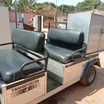 LOTE 325 - 01 CARRINHO DE GOLFE CLUB CAR TRANSPORTER 4. (NO ESTADO) (GOLF CART) (WITHOUT KEYS) (NO ESTADO EM QUE SE ENCONTRA. SUJEITO A AVARIAS OCULTAS/VISÍVEIS.) AV9495Y