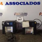 LOTE 347 - 02 SCANNERS DE LEITURA DIGITAL USB. (OPTICAL DIGITAL SCANNER). (NO ESTADO EM QUE SE ENCONTRA. SUJEITO A AVARIAS OCULTAS/VISÍVEIS.) AV9725V, AV9705F