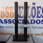 LOTE 104 - 02 CAIXAS DE SOM MARCA SONY TIPO TORRE E 01 APARELHO DVD. (NO ESTADO) ATENÇÃO! FAZER A VISITAÇÃO ANTES DE ARREMATAR, NÃO SABEMOS SE FUNCIONA. LEILÃO NÃO TEM GARANTIA E NEM DEVOLUÇÃO, SUJEITO A POSSÍVEIS AVARIAS VISÍVEIS/OCULTAS E/OU AUSÊNCIA DE COMPONENTES.