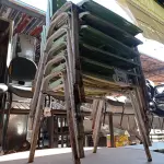 LOTE 263 - 06 CADEIRAS COM ACENTO BASE DE FERRO E ENCOSTO EM PLÁSTICO. (NO ESTADO) ATENÇÃO! FAZER A VISITAÇÃO ANTES DE ARREMATAR, NÃO SABEMOS SE FUNCIONA. LEILÃO NÃO TEM GARANTIA E NEM DEVOLUÇÃO, SUJEITO A POSSÍVEIS AVARIAS VISÍVEIS/OCULTAS E/OU AUSÊNCIA DE COMPONENTES.