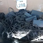 LOTE 288 - 01 LOTE COM FONTES DE MODELOS DIVERSOS. (NO ESTADO) ATENÇÃO! FAZER A VISITAÇÃO ANTES DE ARREMATAR, NÃO SABEMOS SE FUNCIONA. LEILÃO NÃO TEM GARANTIA E NEM DEVOLUÇÃO, SUJEITO A POSSÍVEIS AVARIAS VISÍVEIS/OCULTAS E/OU AUSÊNCIA DE COMPONENTES.