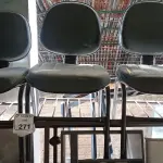 LOTE 271 - 05 CADEIRAS PARA ESCRITÓRIO. (NO ESTADO) ATENÇÃO! FAZER A VISITAÇÃO ANTES DE ARREMATAR, NÃO SABEMOS SE FUNCIONA. LEILÃO NÃO TEM GARANTIA E NEM DEVOLUÇÃO, SUJEITO A POSSÍVEIS AVARIAS VISÍVEIS/OCULTAS E/OU AUSÊNCIA DE COMPONENTES.