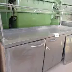 LOTE 324 - 01 BALCÃO PARA FRIOS COM 03 PORTAS EM INOX. (NO ESTADO) ATENÇÃO! FAZER A VISITAÇÃO ANTES DE ARREMATAR, NÃO SABEMOS SE FUNCIONA. LEILÃO NÃO TEM GARANTIA E NEM DEVOLUÇÃO, SUJEITO A POSSÍVEIS AVARIAS VISÍVEIS/OCULTAS E/OU AUSÊNCIA DE COMPONENTES.