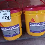 LOTE 274 - 02 BALDES DE IMPERSIKA LÍQUIDO ADITIVO PLASTIFICANTE PARA ARGAMASSA DE ASSENTAMENTO E REBOCO, 18 LITROS CADA. (NO ESTADO) ATENÇÃO! FAZER A VISITAÇÃO ANTES DE ARREMATAR, NÃO SABEMOS SE FUNCIONA. LEILÃO NÃO TEM GARANTIA E NEM DEVOLUÇÃO, SUJEITO A POSSÍVEIS AVARIAS VISÍVEIS/OCULTAS E/OU AUSÊNCIA DE COMPONENTES.