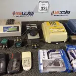 LOTE 326 - 01 LOTE COM ELETRÔNICOS DE MARCAS E MODELOS DIVERSOS. (NO ESTADO) ATENÇÃO! FAZER A VISITAÇÃO ANTES DE ARREMATAR, NÃO SABEMOS SE FUNCIONA. LEILÃO NÃO TEM GARANTIA E NEM DEVOLUÇÃO, SUJEITO A POSSÍVEIS AVARIAS VISÍVEIS/OCULTAS E/OU AUSÊNCIA DE COMPONENTES.