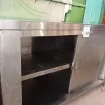LOTE 325 - 01 BALCÃO COM 02 PORTAS E COMPARTIMENTOS. (NO ESTADO) ATENÇÃO! FAZER A VISITAÇÃO ANTES DE ARREMATAR, NÃO SABEMOS SE FUNCIONA. LEILÃO NÃO TEM GARANTIA E NEM DEVOLUÇÃO, SUJEITO A POSSÍVEIS AVARIAS VISÍVEIS/OCULTAS E/OU AUSÊNCIA DE COMPONENTES.