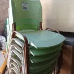 LOTE 269 - 08 CADEIRAS COM BASE DE FERRO E ACENTO E ENCOSTO EM PLÁSTICO. (NO ESTADO) ATENÇÃO! FAZER A VISITAÇÃO ANTES DE ARREMATAR, NÃO SABEMOS SE FUNCIONA. LEILÃO NÃO TEM GARANTIA E NEM DEVOLUÇÃO, SUJEITO A POSSÍVEIS AVARIAS VISÍVEIS/OCULTAS E/OU AUSÊNCIA DE COMPONENTES.