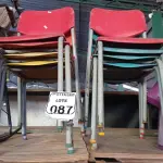 LOTE 087 - 08 CADEIRAS INFANTIS CORES DIVERSAS. (NO ESTADO) ATENÇÃO! FAZER A VISITAÇÃO ANTES DE ARREMATAR, NÃO SABEMOS SE FUNCIONA. LEILÃO NÃO TEM GARANTIA E NEM DEVOLUÇÃO, SUJEITO A POSSÍVEIS AVARIAS VISÍVEIS/OCULTAS E/OU AUSÊNCIA DE COMPONENTES.