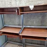 LOTE 337 - 04 MESAS EM MADEIRA COM PÉS CROMADOS. (NO ESTADO) ATENÇÃO! FAZER A VISITAÇÃO ANTES DE ARREMATAR, NÃO SABEMOS SE FUNCIONA. LEILÃO NÃO TEM GARANTIA E NEM DEVOLUÇÃO, SUJEITO A POSSÍVEIS AVARIAS VISÍVEIS/OCULTAS E/OU AUSÊNCIA DE COMPONENTES.