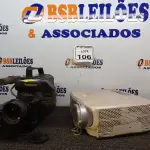 LOTE 106 - 01 FILMADORA MARCA PANASONIC E 01 PROJETOR MULTIMÍDIA MARCA CANON. (NO ESTADO) ATENÇÃO! FAZER A VISITAÇÃO ANTES DE ARREMATAR, NÃO SABEMOS SE FUNCIONA. LEILÃO NÃO TEM GARANTIA E NEM DEVOLUÇÃO, SUJEITO A POSSÍVEIS AVARIAS VISÍVEIS/OCULTAS E/OU AUSÊNCIA DE COMPONENTES.