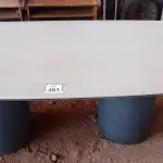 LOTE 361 - 01 MESA EM MADEIRA PARA REUNIÃO. (NO ESTADO) ATENÇÃO! FAZER A VISITAÇÃO ANTES DE ARREMATAR, NÃO SABEMOS SE FUNCIONA. LEILÃO NÃO TEM GARANTIA E NEM DEVOLUÇÃO, SUJEITO A POSSÍVEIS AVARIAS VISÍVEIS/OCULTAS E/OU AUSÊNCIA DE COMPONENTES.
