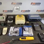 LOTE 326 - 01 LOTE COM ELETRÔNICOS DE MARCAS E MODELOS DIVERSOS. (NO ESTADO) ATENÇÃO! FAZER A VISITAÇÃO ANTES DE ARREMATAR, NÃO SABEMOS SE FUNCIONA. LEILÃO NÃO TEM GARANTIA E NEM DEVOLUÇÃO, SUJEITO A POSSÍVEIS AVARIAS VISÍVEIS/OCULTAS E/OU AUSÊNCIA DE COMPONENTES.
