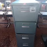 LOTE 365 - 01 ARQUIVO EM AÇO COM 4 GAVETAS. (NO ESTADO) ATENÇÃO! FAZER A VISITAÇÃO ANTES DE ARREMATAR, NÃO SABEMOS SE FUNCIONA. LEILÃO NÃO TEM GARANTIA E NEM DEVOLUÇÃO, SUJEITO A POSSÍVEIS AVARIAS VISÍVEIS/OCULTAS E/OU AUSÊNCIA DE COMPONENTES.