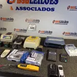 LOTE 326 - 01 LOTE COM ELETRÔNICOS DE MARCAS E MODELOS DIVERSOS. (NO ESTADO) ATENÇÃO! FAZER A VISITAÇÃO ANTES DE ARREMATAR, NÃO SABEMOS SE FUNCIONA. LEILÃO NÃO TEM GARANTIA E NEM DEVOLUÇÃO, SUJEITO A POSSÍVEIS AVARIAS VISÍVEIS/OCULTAS E/OU AUSÊNCIA DE COMPONENTES.
