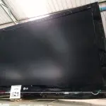 LOTE 121 - 01 TV LG 52” POLEGADAS. (NO ESTADO) ATENÇÃO! FAZER A VISITAÇÃO ANTES DE ARREMATAR, NÃO SABEMOS SE FUNCIONA. LEILÃO NÃO TEM GARANTIA E NEM DEVOLUÇÃO, SUJEITO A POSSÍVEIS AVARIAS VISÍVEIS/OCULTAS E/OU AUSÊNCIA DE COMPONENTES.