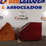 LOTE 015 - 02 ÓCULOS DE REALIDADE VIRTUAL MARCAS E MODELOS DIVERSOS, 01 RELÓGIO SPEEDO E 02 PORTA RELÓGIOS MARCAS E MODELOS DIVERSOS. (NO ESTADO) ATENÇÃO! FAZER A VISITAÇÃO ANTES DE ARREMATAR, NÃO SABEMOS SE FUNCIONA. LEILÃO NÃO TEM GARANTIA E NEM DEVOLUÇÃO, SUJEITO A POSSÍVEIS AVARIAS VISÍVEIS/OCULTAS E/OU AUSÊNCIA DE COMPONENTES.