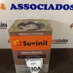 LOTE 330 - 01 LATA DE TINTA TEXTURATTO PREMIUM EFEITO RÚSTICO INTERIOR/EXTERIOR SUVINIL 25KG. (NO ESTADO) ATENÇÃO! FAZER A VISITAÇÃO ANTES DE ARREMATAR, NÃO SABEMOS SE FUNCIONA. LEILÃO NÃO TEM GARANTIA E NEM DEVOLUÇÃO, SUJEITO A POSSÍVEIS AVARIAS VISÍVEIS/OCULTAS E/OU AUSÊNCIA DE COMPONENTES.
