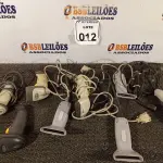 LOTE 012 - 08 LEITORES DE CÓDIGO DE BARRAS MARCAS E MODELOS DIVERSOS. (NO ESTADO) ATENÇÃO! FAZER A VISITAÇÃO ANTES DE ARREMATAR, NÃO SABEMOS SE FUNCIONA. LEILÃO NÃO TEM GARANTIA E NEM DEVOLUÇÃO, SUJEITO A POSSÍVEIS AVARIAS VISÍVEIS/OCULTAS E/OU AUSÊNCIA DE COMPONENTES.