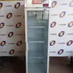 LOTE 327 - 01 CERVEJEIRO STELLA ARTOIS PORTA EM VIDRO MARCA METAL FRIO 220 VOLTS. (NO ESTADO) ATENÇÃO! FAZER A VISITAÇÃO ANTES DE ARREMATAR, NÃO SABEMOS SE FUNCIONA. LEILÃO NÃO TEM GARANTIA E NEM DEVOLUÇÃO, SUJEITO A POSSÍVEIS AVARIAS VISÍVEIS/OCULTAS E/OU AUSÊNCIA DE COMPONENTES.