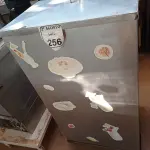 LOTE 256 - 01 SUQUEIRA EM INOX ELÉTRICA PARA A RETIRADA DE PEÇAS SEM O MOTOR. (NO ESTADO) ATENÇÃO! FAZER A VISITAÇÃO ANTES DE ARREMATAR, NÃO SABEMOS SE FUNCIONA. LEILÃO NÃO TEM GARANTIA E NEM DEVOLUÇÃO, SUJEITO A POSSÍVEIS AVARIAS VISÍVEIS/OCULTAS E/OU AUSÊNCIA DE COMPONENTES.