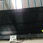 LOTE 120 - 02 TVS SENDO UMA DE 40” POLEGADAS E A OUTRA DE 32” MARCAS E MODELOS DIVERSOS PARA A RETIRADA DE PEÇAS. (NO ESTADO) ATENÇÃO! FAZER A VISITAÇÃO ANTES DE ARREMATAR, NÃO SABEMOS SE FUNCIONA. LEILÃO NÃO TEM GARANTIA E NEM DEVOLUÇÃO, SUJEITO A POSSÍVEIS AVARIAS VISÍVEIS/OCULTAS E/OU AUSÊNCIA DE COMPONENTES.