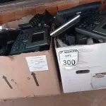 LOTE 300 - 01 LOTE COM VÁRIOS APARELHOS TELEFÔNICOS. (NO ESTADO) ATENÇÃO! FAZER A VISITAÇÃO ANTES DE ARREMATAR, NÃO SABEMOS SE FUNCIONA. LEILÃO NÃO TEM GARANTIA E NEM DEVOLUÇÃO, SUJEITO A POSSÍVEIS AVARIAS VISÍVEIS/OCULTAS E/OU AUSÊNCIA DE COMPONENTES.
