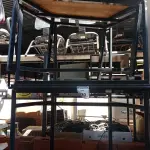 LOTE 330 - 04 MESAS EM MADEIRA COM ASE EM FERRO DE CANTO. (NO ESTADO) ATENÇÃO! FAZER A VISITAÇÃO ANTES DE ARREMATAR, NÃO SABEMOS SE FUNCIONA. LEILÃO NÃO TEM GARANTIA E NEM DEVOLUÇÃO, SUJEITO A POSSÍVEIS AVARIAS VISÍVEIS/OCULTAS E/OU AUSÊNCIA DE COMPONENTES.