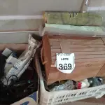 LOTE 369 - 02 CAIXAS COM MATERIAIS DIVERSOS. (NO ESTADO) ATENÇÃO! FAZER A VISITAÇÃO ANTES DE ARREMATAR, NÃO SABEMOS SE FUNCIONA. LEILÃO NÃO TEM GARANTIA E NEM DEVOLUÇÃO, SUJEITO A POSSÍVEIS AVARIAS VISÍVEIS/OCULTAS E/OU AUSÊNCIA DE COMPONENTES.