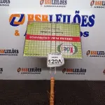 LOTE 120 - 01 GRELHA PARA CHURRASCO. (NO ESTADO) ATENÇÃO! FAZER A VISITAÇÃO ANTES DE ARREMATAR, NÃO SABEMOS SE FUNCIONA. LEILÃO NÃO TEM GARANTIA E NEM DEVOLUÇÃO, SUJEITO A POSSÍVEIS AVARIAS VISÍVEIS/OCULTAS E/OU AUSÊNCIA DE COMPONENTES.