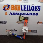 LOTE 110 - 01 MACHADO E 01 MARTELO. (NO ESTADO) ATENÇÃO! FAZER A VISITAÇÃO ANTES DE ARREMATAR, NÃO SABEMOS SE FUNCIONA. LEILÃO NÃO TEM GARANTIA E NEM DEVOLUÇÃO, SUJEITO A POSSÍVEIS AVARIAS VISÍVEIS/OCULTAS E/OU AUSÊNCIA DE COMPONENTES.
