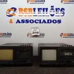 LOTE 358 - 02 TVS DE TUBO COM TOCA-FITAS ACOPLADO ANTIGAS MARCA EMBASSY E CCE. (NO ESTADO) ATENÇÃO! FAZER A VISITAÇÃO ANTES DE ARREMATAR, NÃO SABEMOS SE FUNCIONA. LEILÃO NÃO TEM GARANTIA E NEM DEVOLUÇÃO, SUJEITO A POSSÍVEIS AVARIAS VISÍVEIS/OCULTAS E/OU AUSÊNCIA DE COMPONENTES.