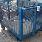 LOTE 478 - 01 CARRINHO PARA TRANSPORTE EM FERRO. (NO ESTADO) ATENÇÃO! FAZER A VISITAÇÃO ANTES DE ARREMATAR, NÃO SABEMOS SE FUNCIONA. LEILÃO NÃO TEM GARANTIA E NEM DEVOLUÇÃO, SUJEITO A POSSÍVEIS AVARIAS VISÍVEIS/OCULTAS E/OU AUSÊNCIA DE COMPONENTES.