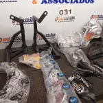 LOTE 031 - 22 – ITENS PARA MOTOS DIVERSOS (NO ESTADO, NÃO SABEMOS SE FUNCIONA. LEILÃO NÃO TEM GARANTIA E NEM DEVOLUÇÃO, SUJEITO A POSSÍVEIS AVARIAS VISÍVEIS/OCULTAS E/OU AUSÊNCIA DE COMPONENTES)