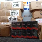 LOTE 238 - 400 - LÂMPADAS FAROL H4 12VOLTS (NO ESTADO, NÃO SABEMOS SE FUNCIONA. LEILÃO NÃO TEM GARANTIA E NEM DEVOLUÇÃO, SUJEITO A POSSÍVEIS AVARIAS VISÍVEIS/OCULTAS E/OU AUSÊNCIA DE COMPONENTES)
