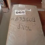 LOTE 065 - 01 - GABINETE PARA BANHEIRO COM RODÍZIOS 2 GAVETAS BN3603 TECNOMOBILI (NO ESTADO, NÃO SABEMOS SE FUNCIONA. LEILÃO NÃO TEM GARANTIA E NEM DEVOLUÇÃO, SUJEITO A POSSÍVEIS AVARIAS VISÍVEIS/OCULTAS E/OU AUSÊNCIA DE COMPONENTES)