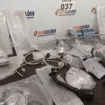 LOTE 037 - 01 – ACESSÓRIOS PARA BANHEIRO DIVERSOS (NO ESTADO, NÃO SABEMOS SE FUNCIONA. LEILÃO NÃO TEM GARANTIA E NEM DEVOLUÇÃO, SUJEITO A POSSÍVEIS AVARIAS VISÍVEIS/OCULTAS E/OU AUSÊNCIA DE COMPONENTES)