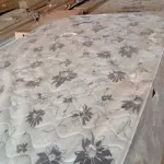 LOTE 197 - 01 - CAMA CONJUGADO CASAL DE ESPUMA DREAM D28 - 138X188 42CM (NO ESTADO, NÃO SABEMOS SE FUNCIONA. LEILÃO NÃO TEM GARANTIA E NEM DEVOLUÇÃO, SUJEITO A POSSÍVEIS AVARIAS VISÍVEIS/OCULTAS E/OU AUSÊNCIA DE COMPONENTES)