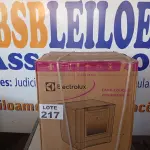 LOTE 217 - 01 - LAVA-LOUÇAS ELECTROLUX 8 SERVIÇOS CINZA (LE08S) 110V (LACRADA) (NO ESTADO, NÃO SABEMOS SE FUNCIONA. LEILÃO NÃO TEM GARANTIA E NEM DEVOLUÇÃO, SUJEITO A POSSÍVEIS AVARIAS VISÍVEIS/OCULTAS E/OU AUSÊNCIA DE COMPONENTES)