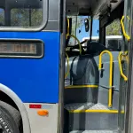LOTE 003 - 01 ÔNIBUS MICRAO TORINO MWM 15190, ANO 2011/2012, 40 LUGARES, PNEUS NOVOS, 2024 QUITADO, REVISÕES EM DIA. ÓTIMA CONSERVAÇÃO. PEGAR E TRABALHAR. (NO ESTADO)