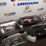 LOTE 021 - 06 – FARÓIS DIVERSOS (NO ESTADO, NÃO SABEMOS SE FUNCIONA. LEILÃO NÃO TEM GARANTIA E NEM DEVOLUÇÃO, SUJEITO A POSSÍVEIS AVARIAS VISÍVEIS/OCULTAS E/OU AUSÊNCIA DE COMPONENTES)