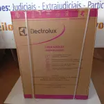 LOTE 195 - 01 - LAVA-LOUÇAS ELECTROLUX 10 SERVIÇOS COM FUNÇÃO HIGIENIZAR LL10X - INOX - 110 VOLTS (LACRADA) (NO ESTADO, NÃO SABEMOS SE FUNCIONA. LEILÃO NÃO TEM GARANTIA E NEM DEVOLUÇÃO, SUJEITO A POSSÍVEIS AVARIAS VISÍVEIS/OCULTAS E/OU AUSÊNCIA DE COMPONENTES)