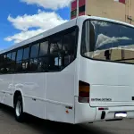 LOTE 001 - 01 ÔNIBUS MERCEDES BENZ 1722, ANO 2011/2012, 42 LUGARES, PNEUS NOVOS, MANUTENÇÕES EM DIA, 2024 QUITADO, PERFEITA CONSERVAÇÃO. (NO ESTADO)