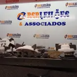 LOTE 112 - 01 - FOGÃO COOKTOP 5 BOCAS VIDRO QUEBRADO (NO ESTADO, NÃO SABEMOS SE FUNCIONA. LEILÃO NÃO TEM GARANTIA E NEM DEVOLUÇÃO, SUJEITO A POSSÍVEIS AVARIAS VISÍVEIS/OCULTAS E/OU AUSÊNCIA DE COMPONENTES)