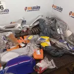 LOTE 236 - APROXIMADO 70 ITENS PARA MOTOS DIVERSOS (NO ESTADO, NÃO SABEMOS SE FUNCIONA. LEILÃO NÃO TEM GARANTIA E NEM DEVOLUÇÃO, SUJEITO A POSSÍVEIS AVARIAS VISÍVEIS/OCULTAS E/OU AUSÊNCIA DE COMPONENTES)