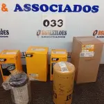 LOTE 033 - 05 - FILTROS DE ÓLEO CATERPILLAR (NO ESTADO, NÃO SABEMOS SE FUNCIONA. LEILÃO NÃO TEM GARANTIA E NEM DEVOLUÇÃO, SUJEITO A POSSÍVEIS AVARIAS VISÍVEIS/OCULTAS E/OU AUSÊNCIA DE COMPONENTES)
