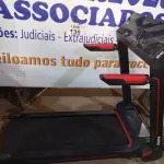 LOTE 135 - 01 - ESTEIRA ERGOMÉTRICA DOBRÁVEL - GENIS - GT 2000 220V (NO ESTADO, NÃO SABEMOS SE FUNCIONA. LEILÃO NÃO TEM GARANTIA E NEM DEVOLUÇÃO, SUJEITO A POSSÍVEIS AVARIAS VISÍVEIS/OCULTAS E/OU AUSÊNCIA DE COMPONENTES)