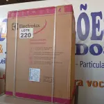 LOTE 220 - 01 - LAVA-LOUÇAS ELECTROLUX 10 SERVIÇOS COM FUNÇÃO HIGIENIZAR LL10X - INOX - 110 VOLTS (LACRADA) (NO ESTADO, NÃO SABEMOS SE FUNCIONA. LEILÃO NÃO TEM GARANTIA E NEM DEVOLUÇÃO, SUJEITO A POSSÍVEIS AVARIAS VISÍVEIS/OCULTAS E/OU AUSÊNCIA DE COMPONENTES)